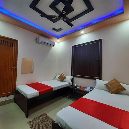 Hotel Shakuntla Palace - 400 Meters Away From Vishnu Pad Temple 7 Mins Walk Gaya Buitenkant foto