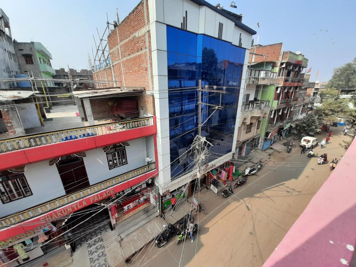 Hotel Shakuntla Palace - 400 Meters Away From Vishnu Pad Temple 7 Mins Walk Gaya Buitenkant foto